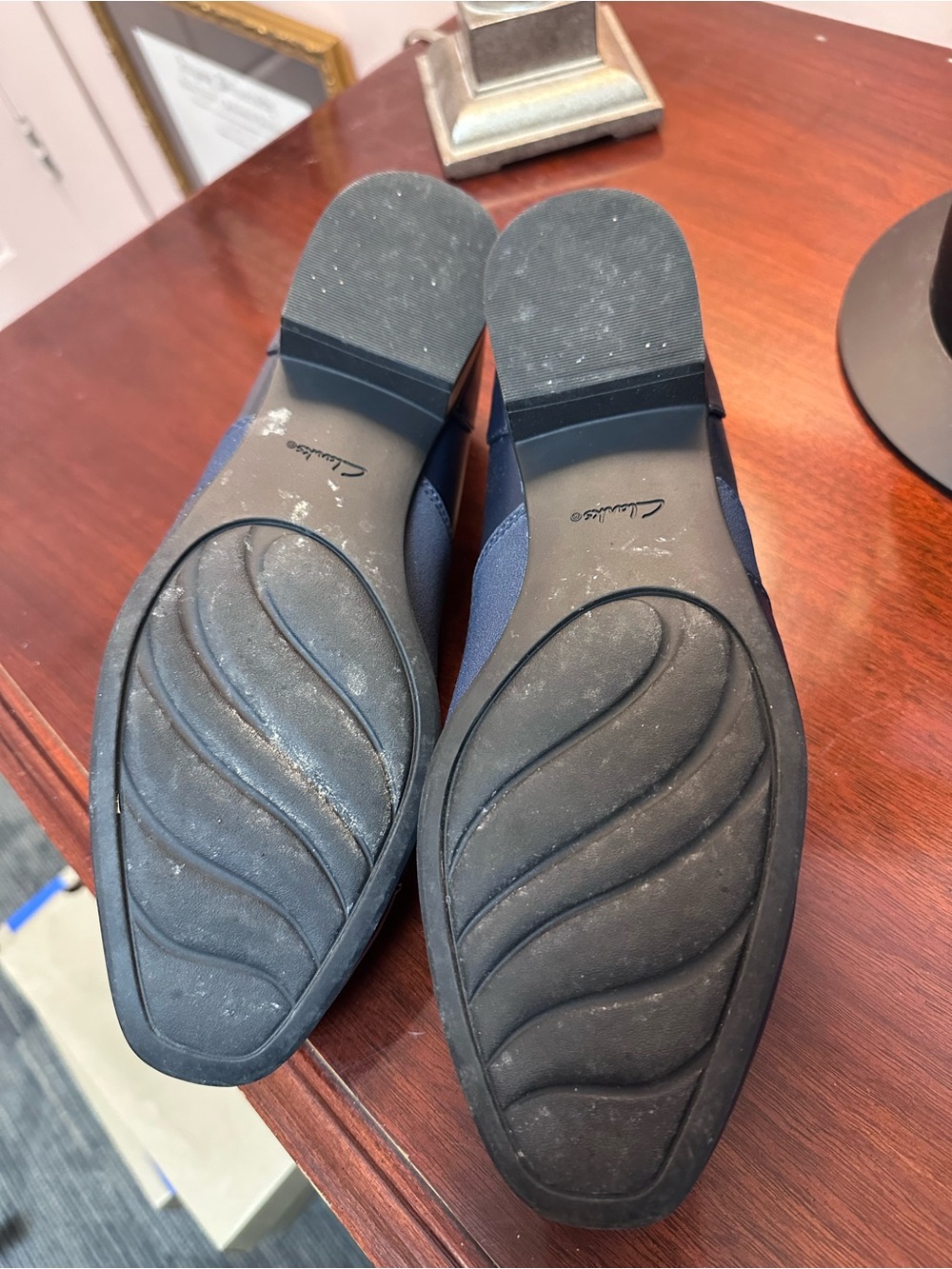 Clarks women’s Navy Slip-On Loafers - Picture 4 of 5